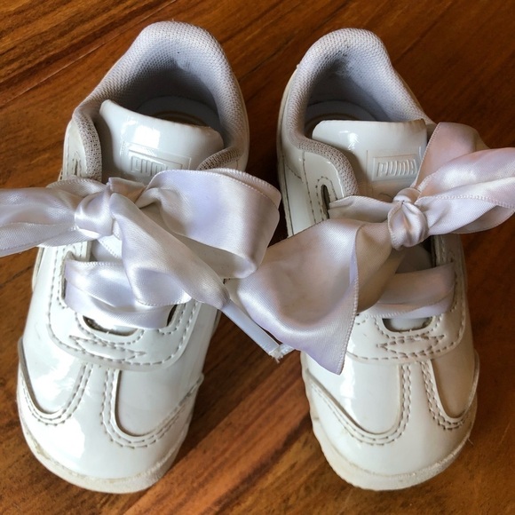 White Puma Roma Heart Patent Sneaker With Ribbon Laces - Picture 3 of 11